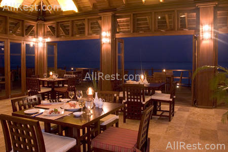 Olhuveli Beach & Spa Resort 28